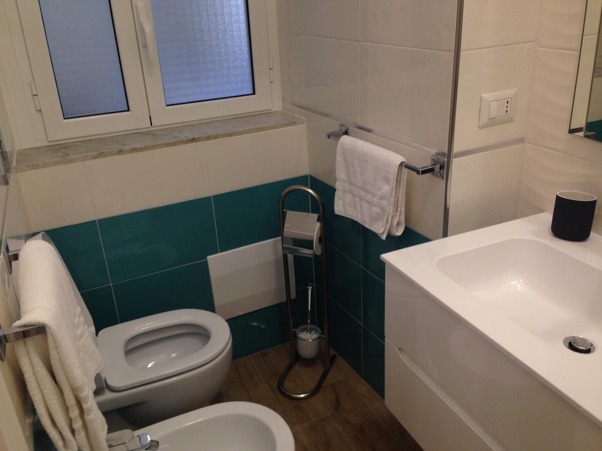 Il Giglio Rosso Apartment Napoli Ngoại thất bức ảnh